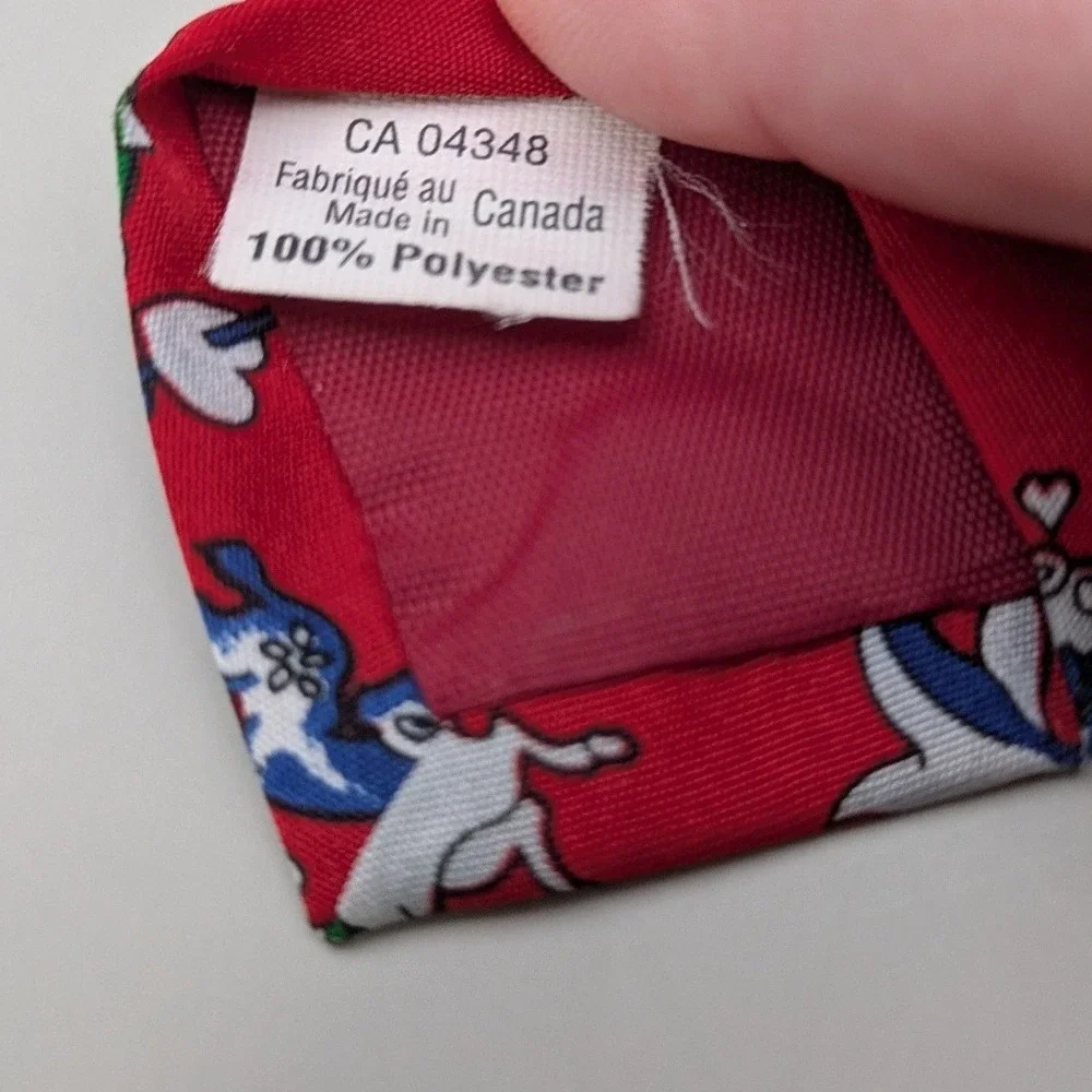 Vintage Avon Fashion Red Valentines Day‎ Love Hearts Animals Neck Tie
